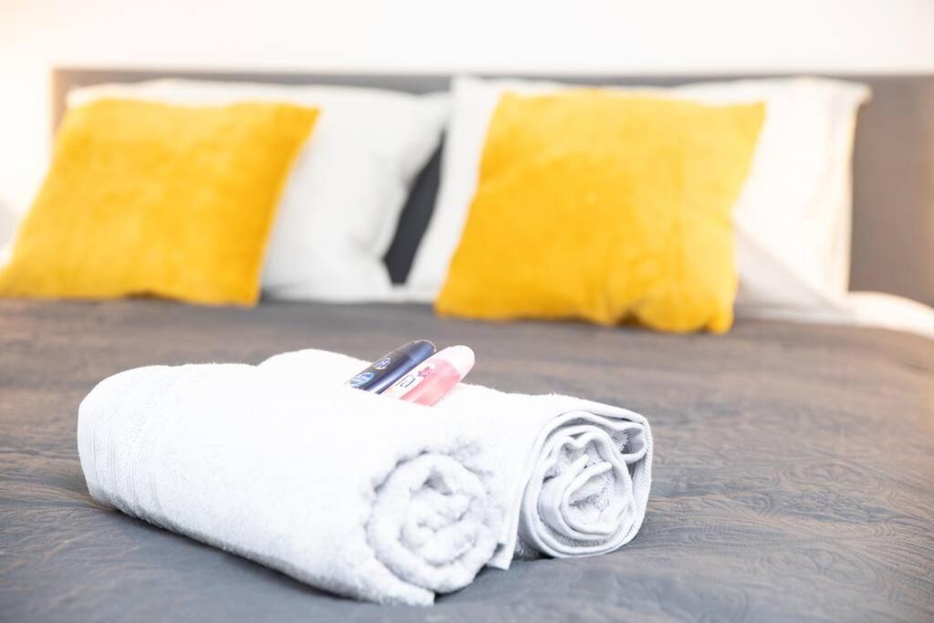 Uroczy Apartament I Bezplatny Parking Na Miejscu קרקראדה מראה חיצוני תמונה